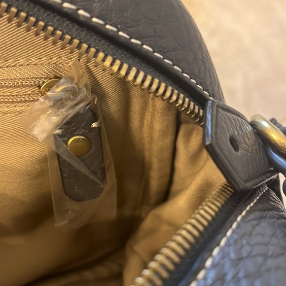 Leather J Crew bag w lock &keys - Picture 5 of 8